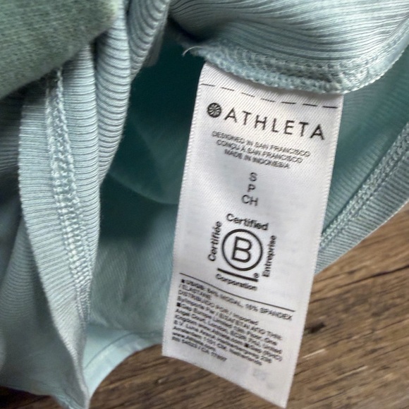 Athleta Light Blue Ribbed Crop Top Tshirt - Picture 8 of 8